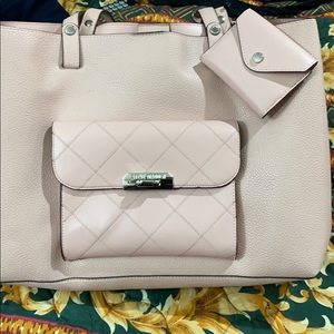 Steve Madden B Carter purse w/wallet attached